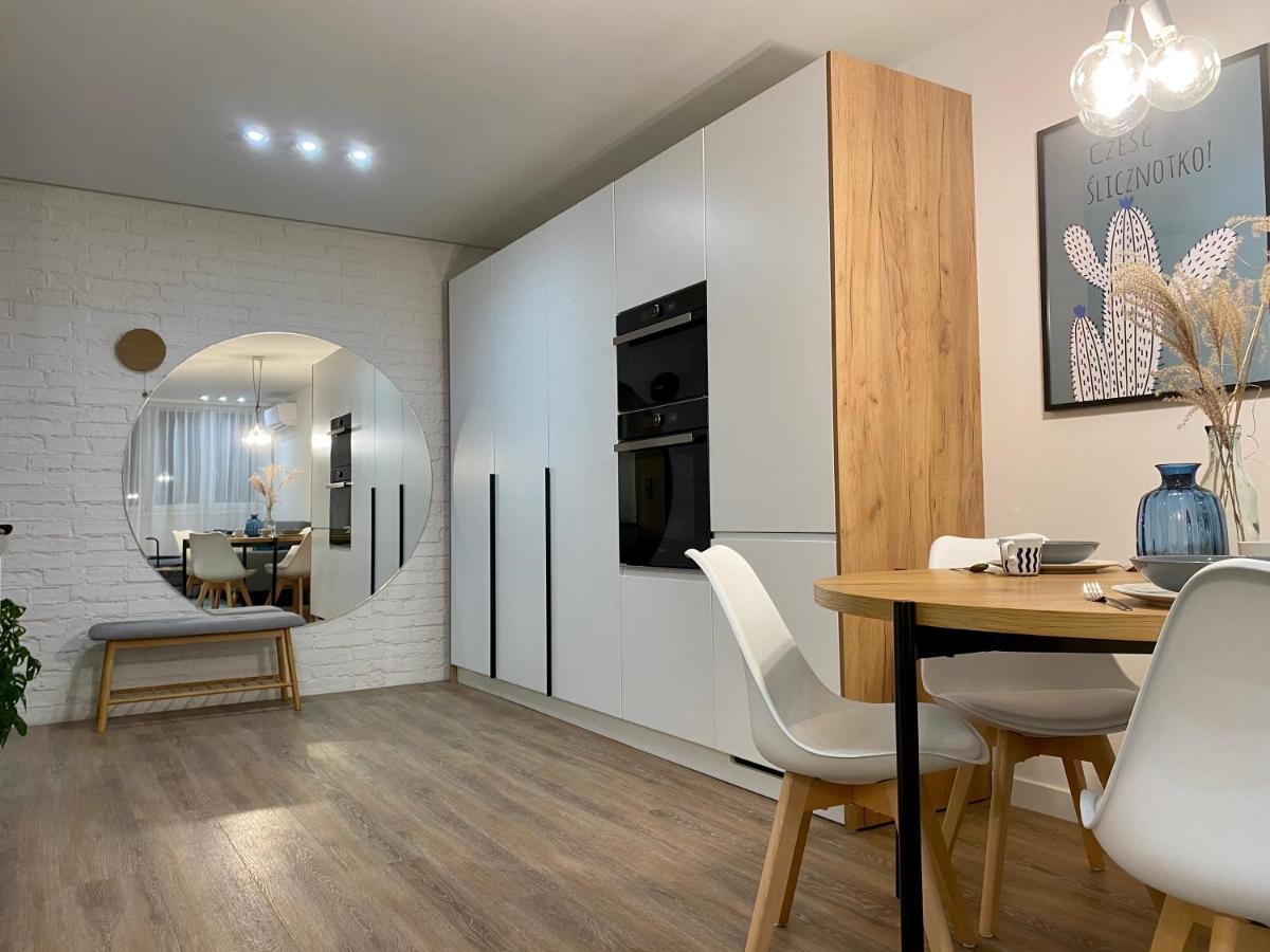 IX Pietro - 9Th Floor Apartment In Катовице Экстерьер фото
